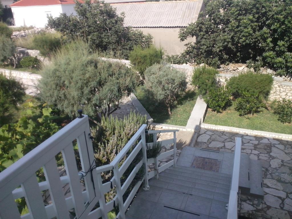 Kuca Za Odmor Laura Apartment Ražanac Стая снимка