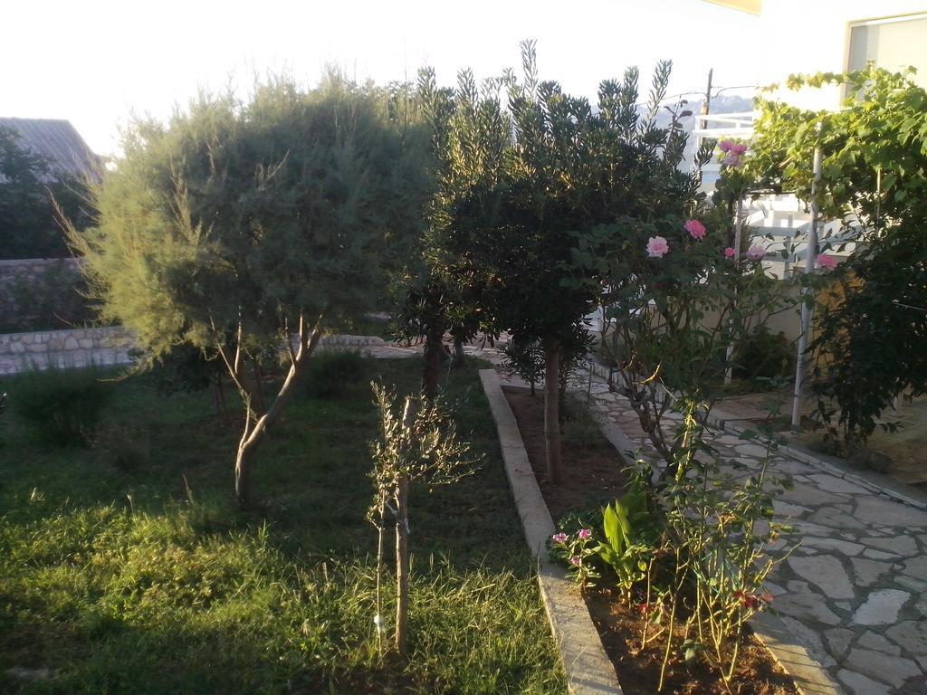 Kuca Za Odmor Laura Apartment Ražanac Екстериор снимка